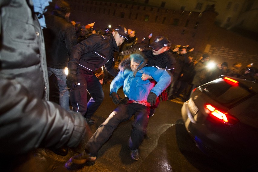 Sąd przesłuchuje policjantów ws. protestów wawelskich [ZDJĘCIA]