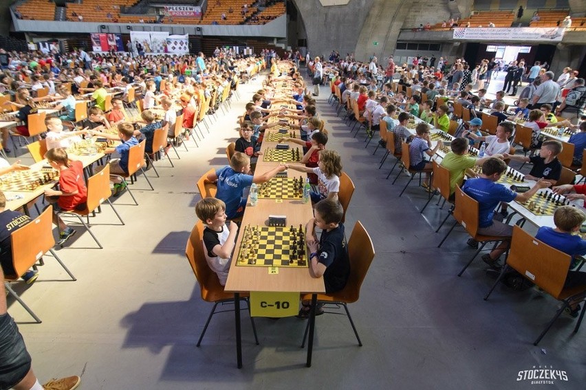 W szachach szybkich (6-8 sierpnia) rywalizowało 1012 młodych...
