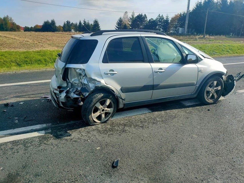 Gmina Wielka Wieś. Wypadek na drodze krajowej nr 94 w Bęble. Jedna osoba poszkodowana