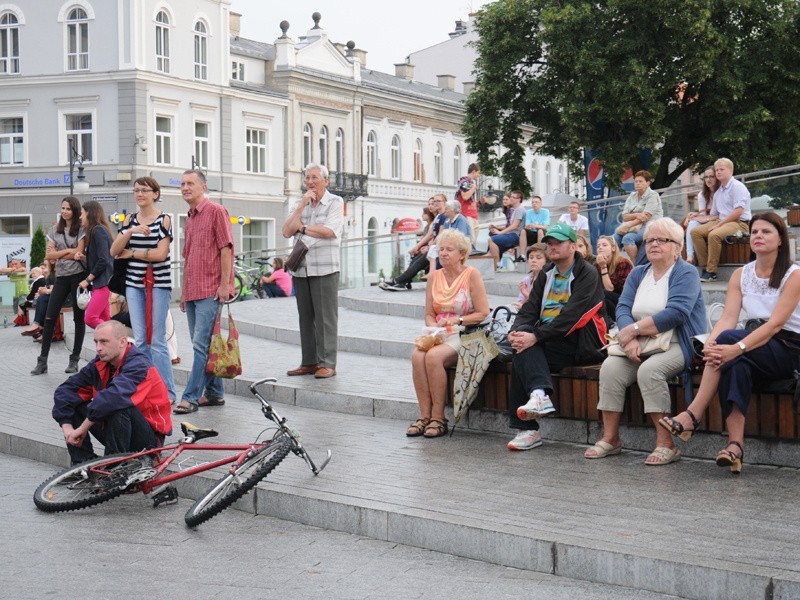 Muzyczne Fontanny - koncert Rage Path