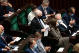 Zjednoczona Prawica w Sejmie. Czy rządząca partia cały czas ma większość? Ważne będzie wsparcie posłów niezależnych i mniejszych ugrupowań