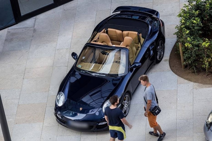 Porsche 911 Cabrio...