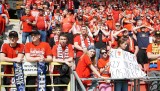 Na trybunach stadionu Widzewa kibice z zagranicy i... jubilaci