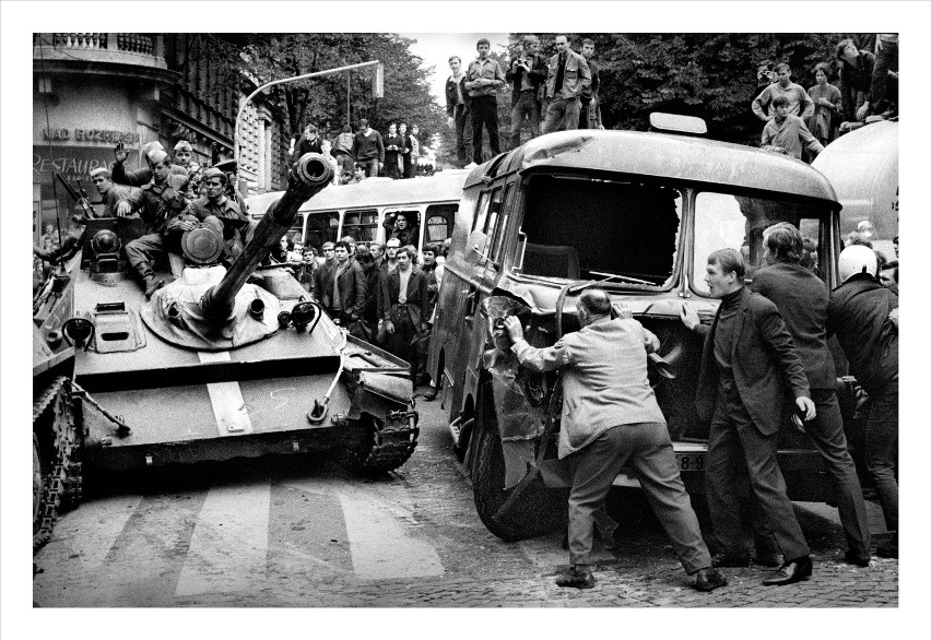 1968 - wojska Układu Warszawskiego w Czechosłowacji [ZDJĘCIA ARCHIWALNE]