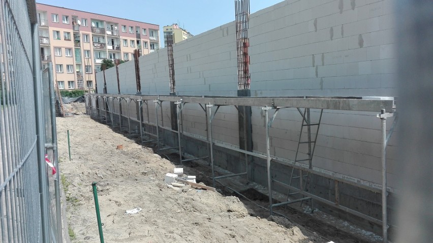 Trwa budowa marketu sieci Aldi na Osiedlu Stałym w Jaworznie