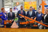 Wicepremier Władysław Kosiniak Kamysz z wizytą w Pronarze. Minister Obrony Narodowej oglądał maszyny i linie produkcyjne 