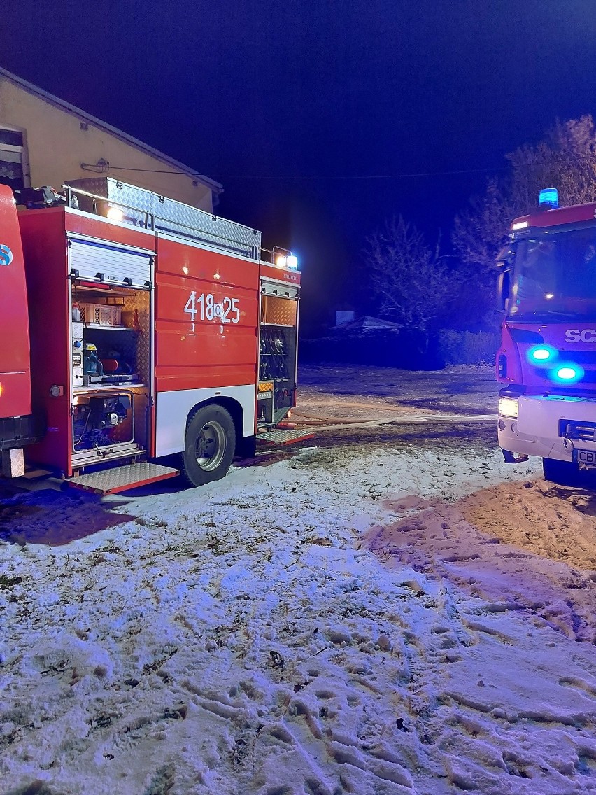 Pożar budynku gospodarczego w Mileszewach w gminie Jabłonowo...