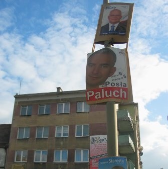 Absolutnym hitem tegorocznej kampanii w naszym mieście były uliczne latarnie. Na niektórych niemal zabrakło miejsca.