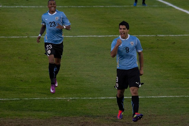 Luis Suarez tym razem gola nie zdobył, ale pomógł drużynie pokonać Włochów.