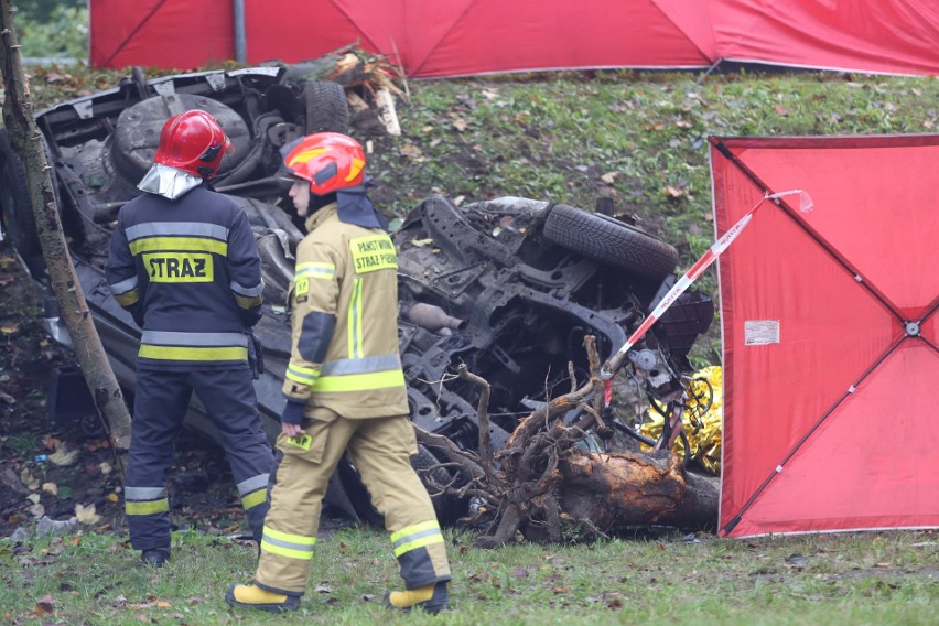 Wypadek śmiertelny na drodze 86 w Katowicach. Zginęły dwie...