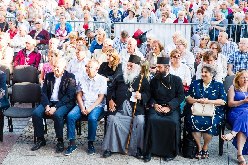 Podlaska Oktawa Kultur 2017. Kolorowa parada na Rynku...