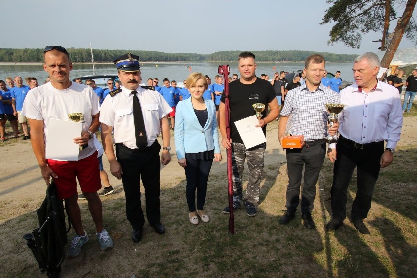 Mistrzostwa ratowników na wodzie. Dobry wynik strażaków z Ruszczy i Łubnic