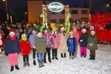 Unisław miał wyjątkowy kiermasz świąteczny i spotkanie ze św. Mikołajem. Tej wsi mogą pozazdrościć miasta. Wideo, zdjęcia