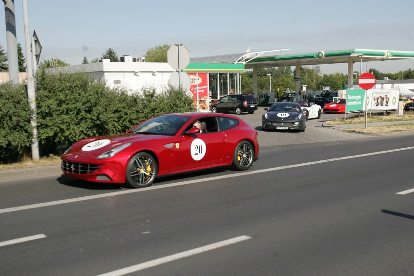 Rajd Ferrari z Katowic do Sopotu