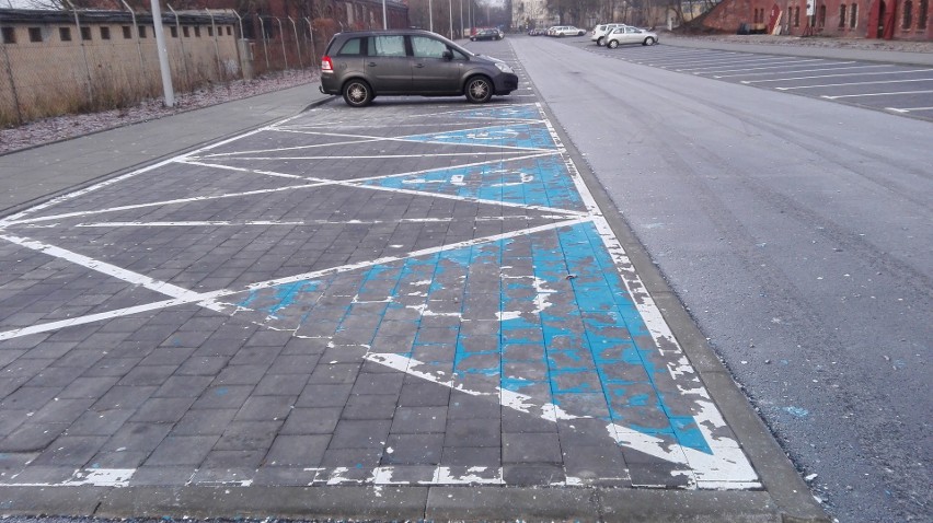 Parking przy ulicy Gregorkiewicza oddano do użytku w połowie...