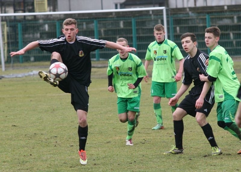 Stal Stalowa Wola - MKS KSZO-Junior 3:2 (1:1)