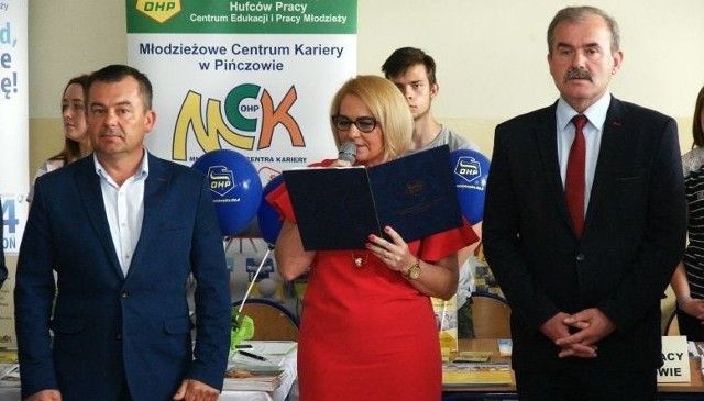 Otwarcia targów w Cudzynowicach dokonała Renata Kania z Punktu Pośrednictwa Pracy w Kazimierzy Wielkiej.
