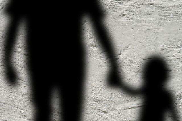 Prokuratura Rejonowa w Krotoszynie prowadzi postępowanie przeciwko mężczyźnie podejrzanemu o dopuszczenie się przestępstw przeciwko wolności seksualnej i obyczajności. Leszek S. miał molestować 9 dziewczynek.