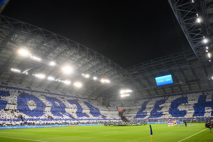 Liga Konferencji. Cały stadion Lecha zrobił "Poznań" w 19 minucie i 22 sekundzie meczu z Fiorentiną. Nikt nie widział bramki [ZDJĘCIA]