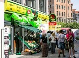 Święto 15 sierpnia: Jak pracują sklepy? Żabka i Freshmarket otwarte [OTWARTE SKLEPY 15 SIERPNIA]