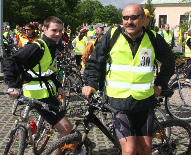 Mirosław Szczukiewicz po raz pierwszy uczestniczył w Rodzinnej Majówce Rowerowej. Zachęcił go do niej syn Maciej.