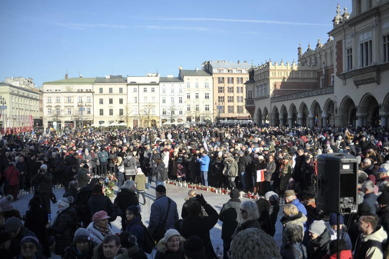 W geście solidarności oraz sprzeciwu wobec mowy nienawiści...