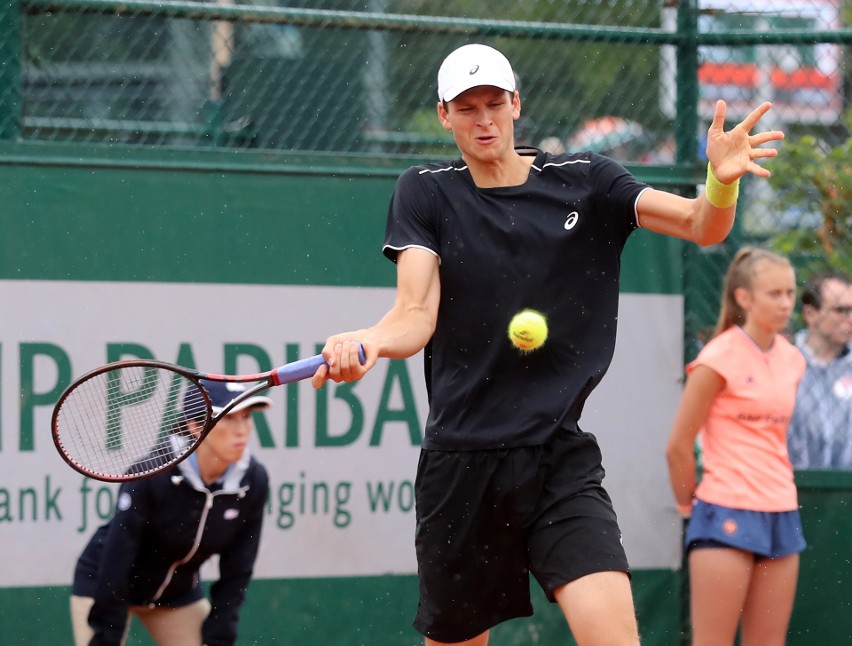 Roland Garros. Hubert Hurkacz w II rundzie French Open. Piękny sen Polaka trwa (ZDJĘCIA, GALERIA, RELACJA, WYNIK)