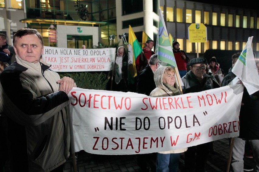 Protest w Dobrzeniu Wielkim.