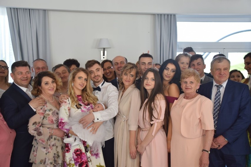 Syn Zenka Martyniuka ochrzcił córkę. Chrzest wnuczki gwiazdy disco polo odbył się w Niedzielę Wielkanocną (zdjęcia)