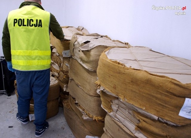 Policjanci z Rybnika przejęli ponad pół tony tytoniu za ponad 260 tysięcy złotych!