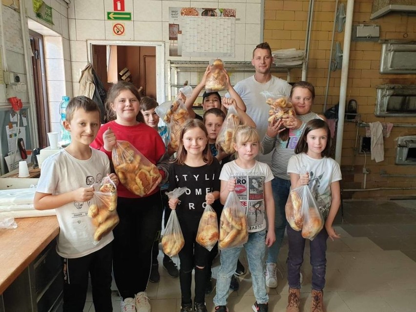 Uczniowie ze szkoły w Rozwadach w gminie Gielniów zobaczyli...
