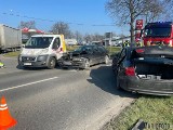 Wypadek w Namysłowie z udziałem dwóch samochodów BMW. Jedna osoba jest poszkodowana. Trafiła do szpitala