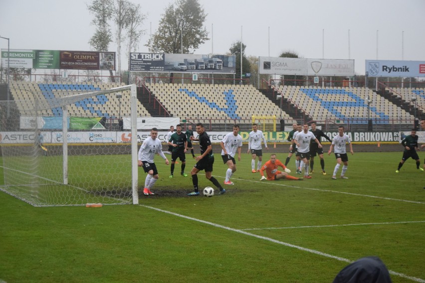 Rozwój Katowice lepszy od ROW-u w drugoligowych derbach ZDJĘCIA