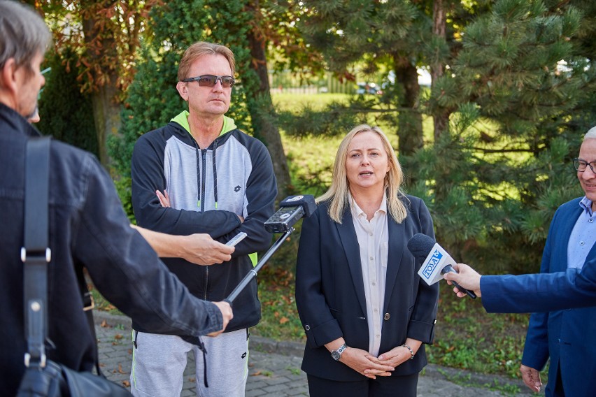 Wiceprezydent Łodzi Joanna Skrzydlewska i wiceprezes AZS...