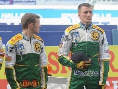 (z lewej) jest już żużlowcem Polonii Bydgoszcz.
