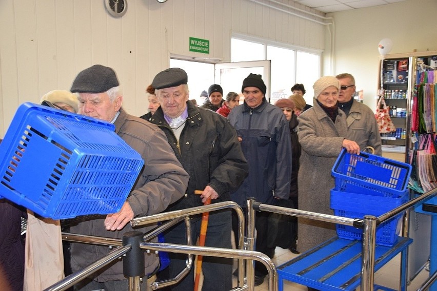 Konecka „stodoła” po liftingu. Sklep PSS ma obecnie znacznie poszerzoną ofertę