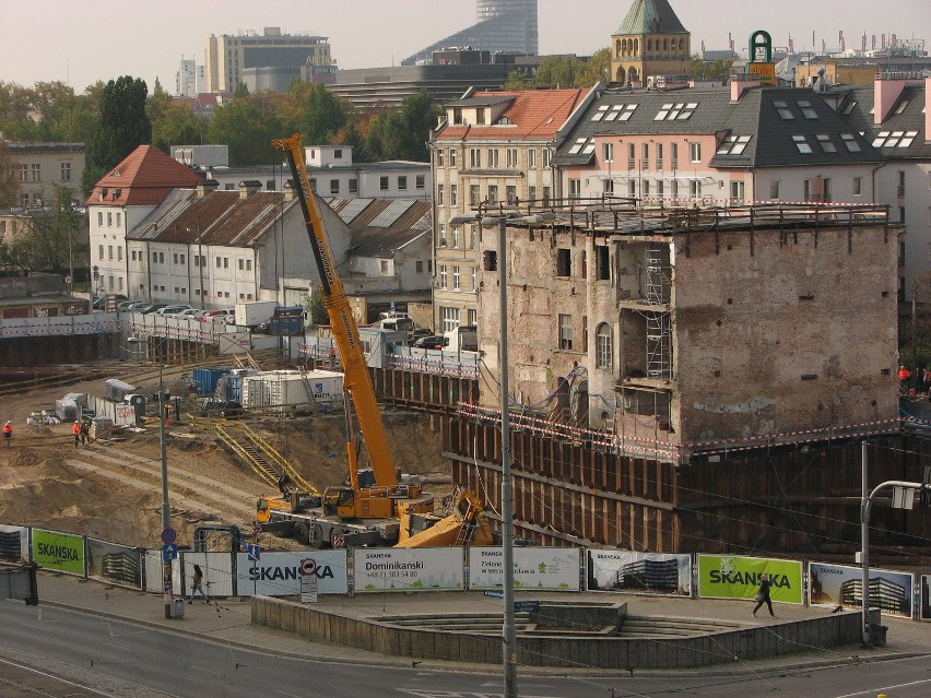 Wrocław, wypadek na terenie budowy biurowca firmy Skanska....