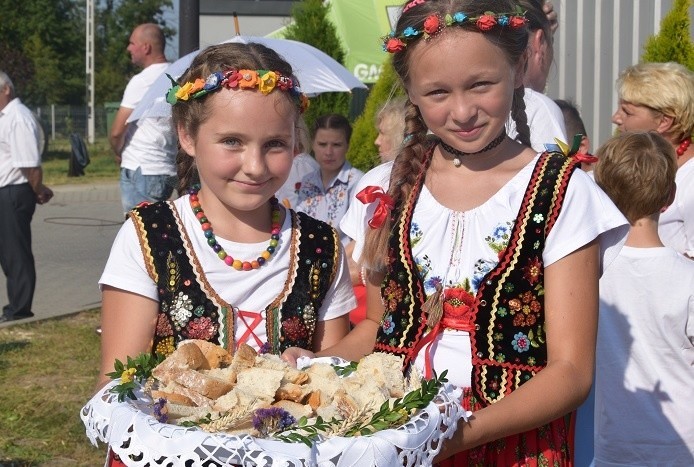 Tłumy mieszkańców z całego powiatu i gości bawiły się w...