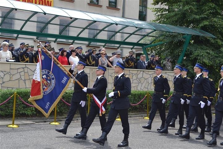 Stopień młodszego aspiranta uzyskało 112 absolwentów...