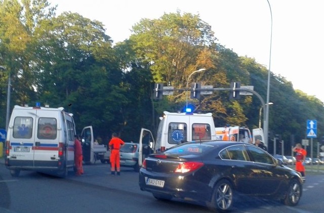 Wypadek na skrzyżowaniu Zwierzynieckiej i 11 Listopada