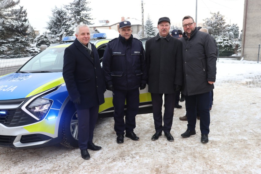 Policjanci z Lipnicy otrzymali nowy radiowóz.