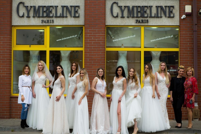 Białystok. Finalistki Miss Podlasia 2019 mierzyły suknie ślubne [ZDJĘCIA]