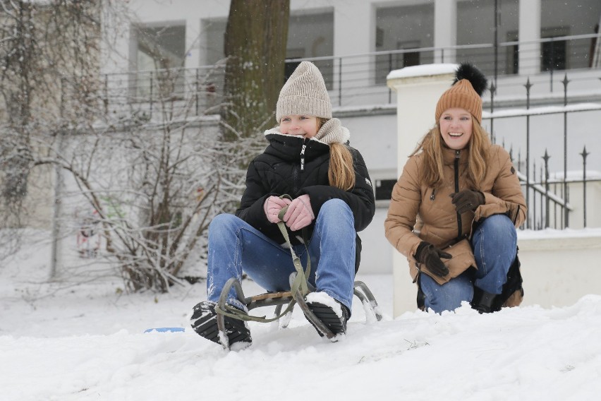 Zimowa rekreacja Anny Powierzy i Heleny