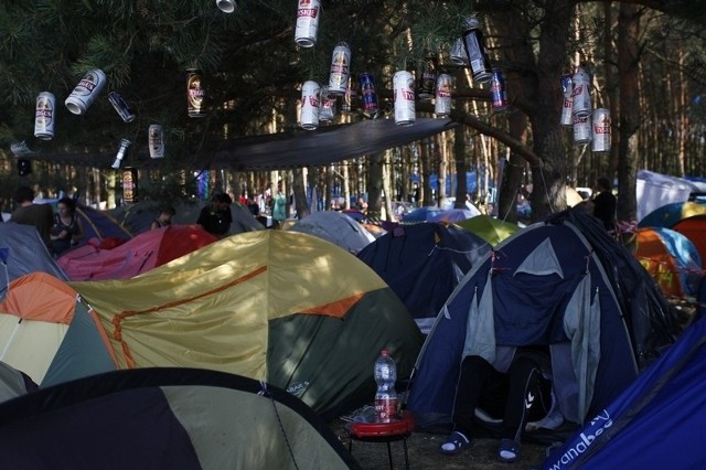 Woodstock 2014: Tu się mieszka! Miasteczko namiotowe w lesie