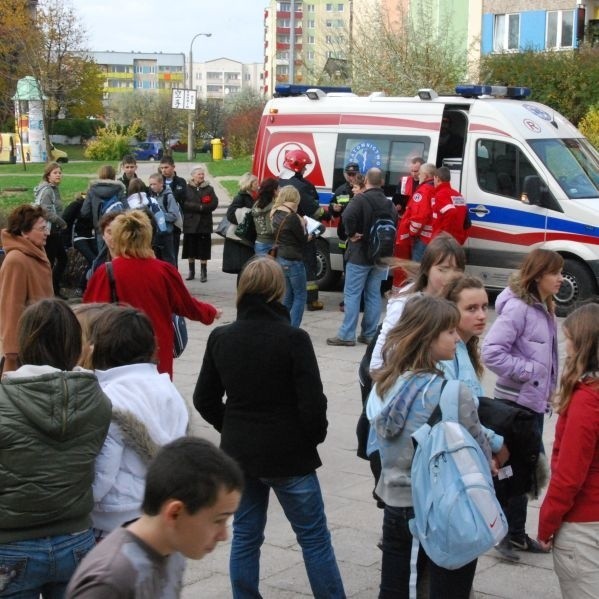 W czwartek, po tym jak ktoś rozpylił w gimnazjum gaz, trzeba było ewakuować młodzież z budynku szkoły. Policja jest już na tropie sprawcy