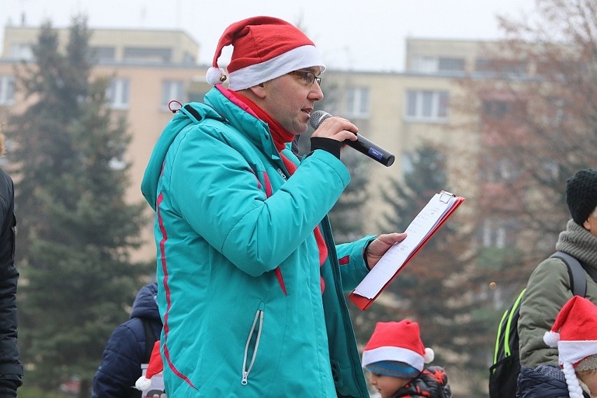 Rodzinny Bieg Mikołajkowy w Ostrołęce. To była jego piąta edycja [WIDEO, ZDJĘCIA]