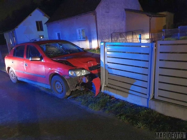 Pijany kierowca uderzył w płot. Do zdarzenia doszło w Łubnianach.