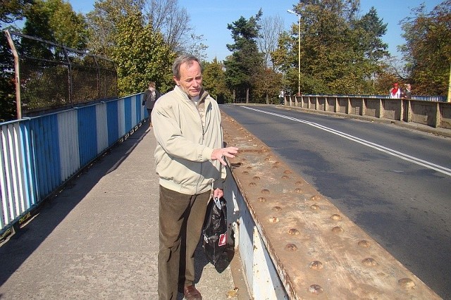 Konserwacja wiaduktu jest niezbędna - uważa pan Bogdan.
