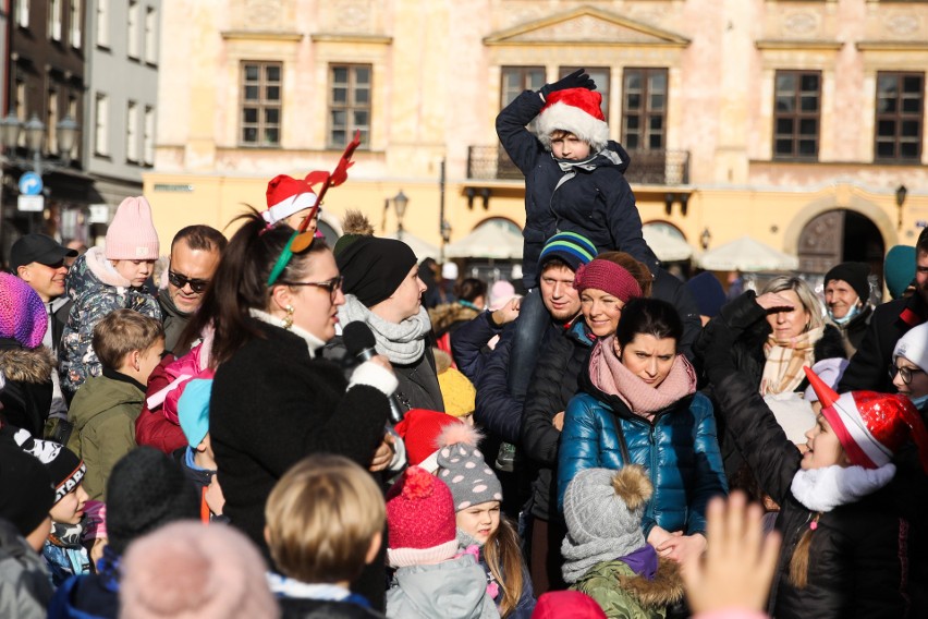 Kraków. Na Małym Rynku już w sobotę można było spotkać św. Mikołaja [ZDJĘCIA]
