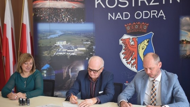 W Kostrzynie podpisano umowę z firmą, która wybuduje nowy park.